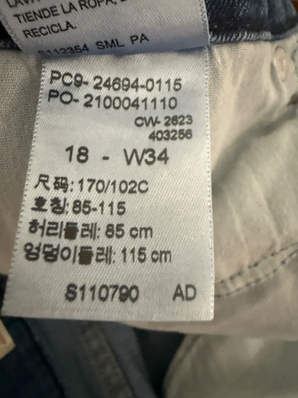 Signature by Levi Strauss signature by